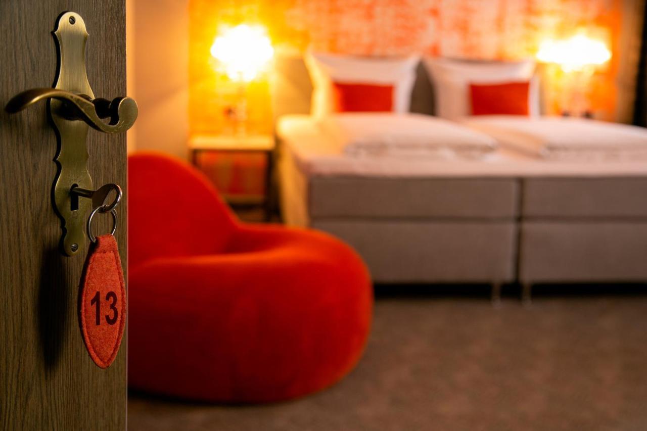 Hotel Maxplatz Хоф Экстерьер фото