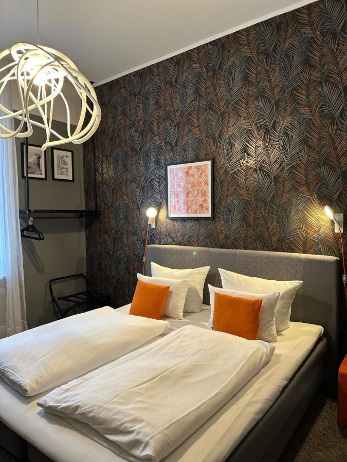 Hotel Maxplatz Хоф Экстерьер фото