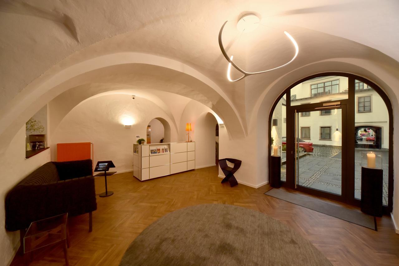 Hotel Maxplatz Хоф Экстерьер фото