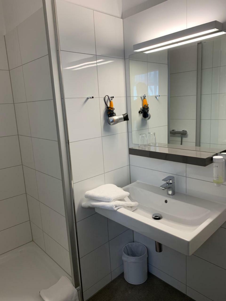 Hotel Maxplatz Хоф Экстерьер фото