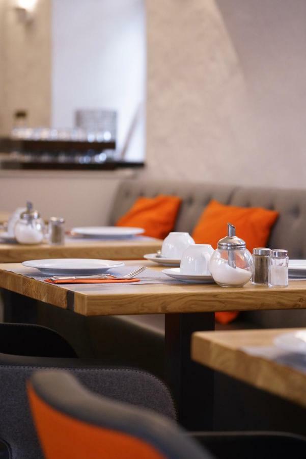 Hotel Maxplatz Хоф Экстерьер фото