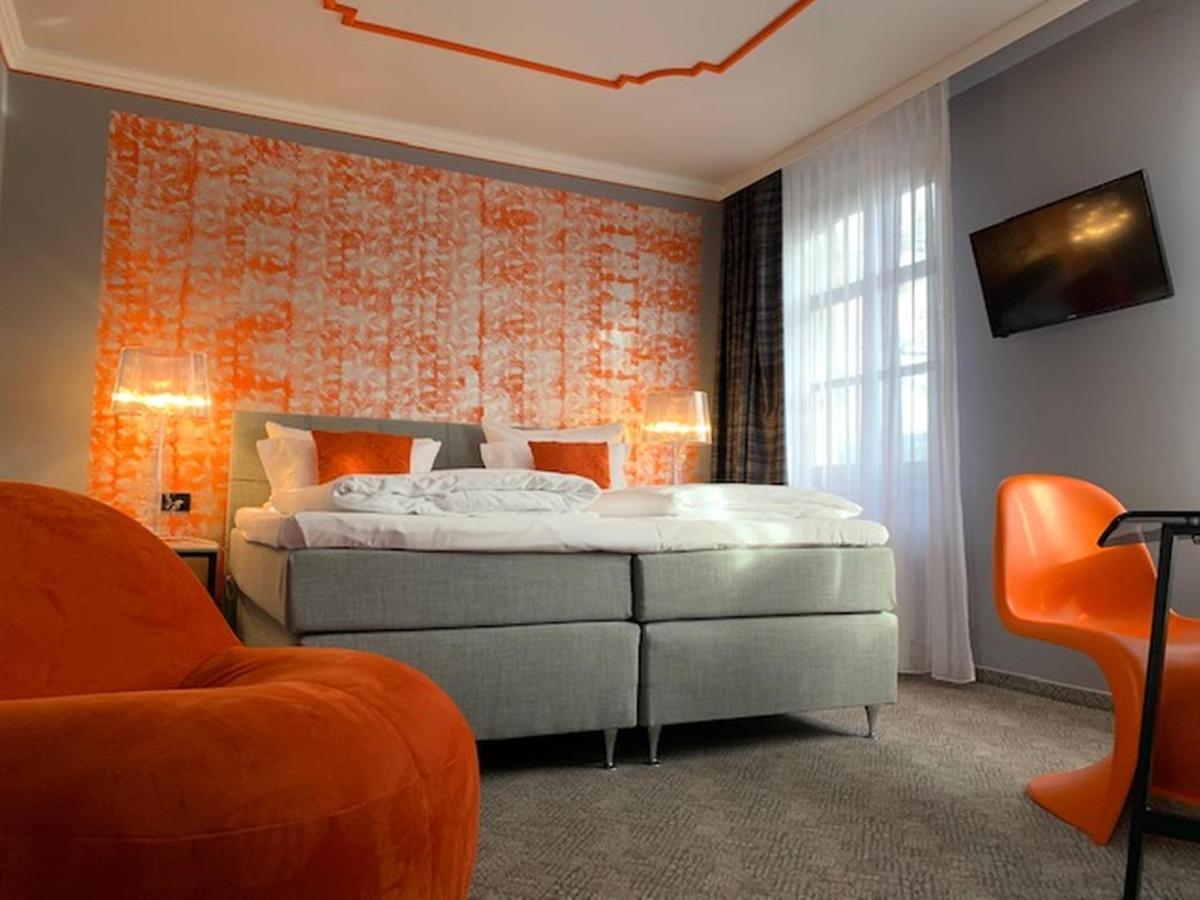 Hotel Maxplatz Хоф Экстерьер фото