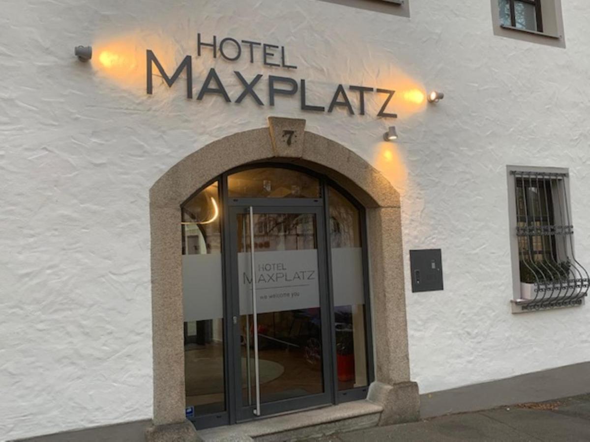 Hotel Maxplatz Хоф Экстерьер фото