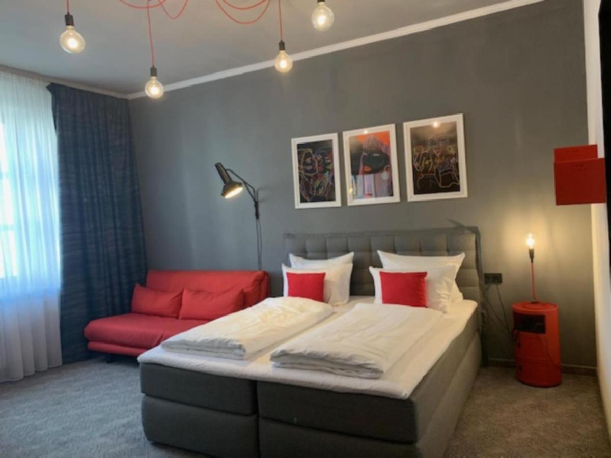 Hotel Maxplatz Хоф Экстерьер фото